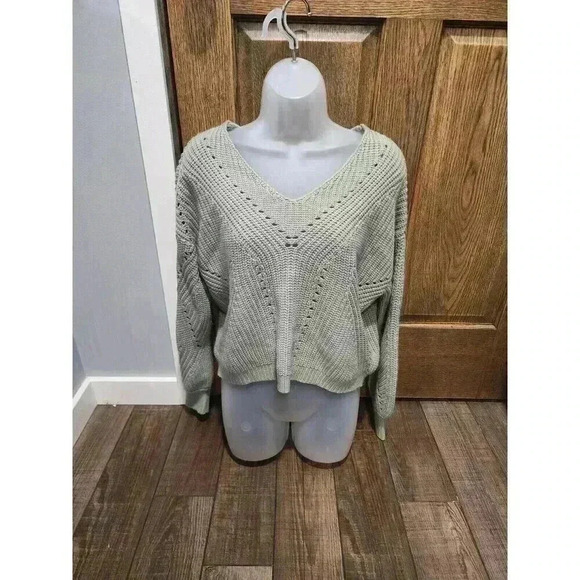 Moon & Madison Anthropologie Oversized Cropped V-Neck Sweater Sage Green Medium - Picture 1 of 6